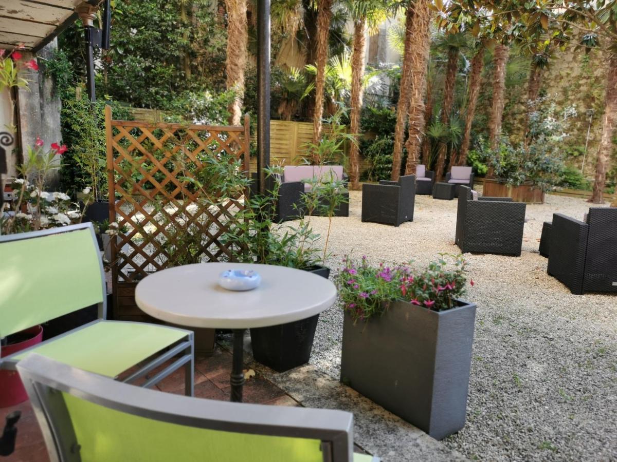Le St Vincent Hotel Roquefort  Exterior photo